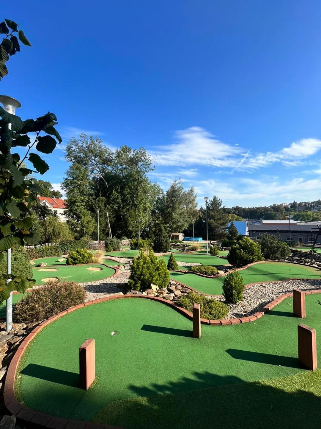 Apartmany U Golfu ยีห์ลาวา ภายนอก รูปภาพ