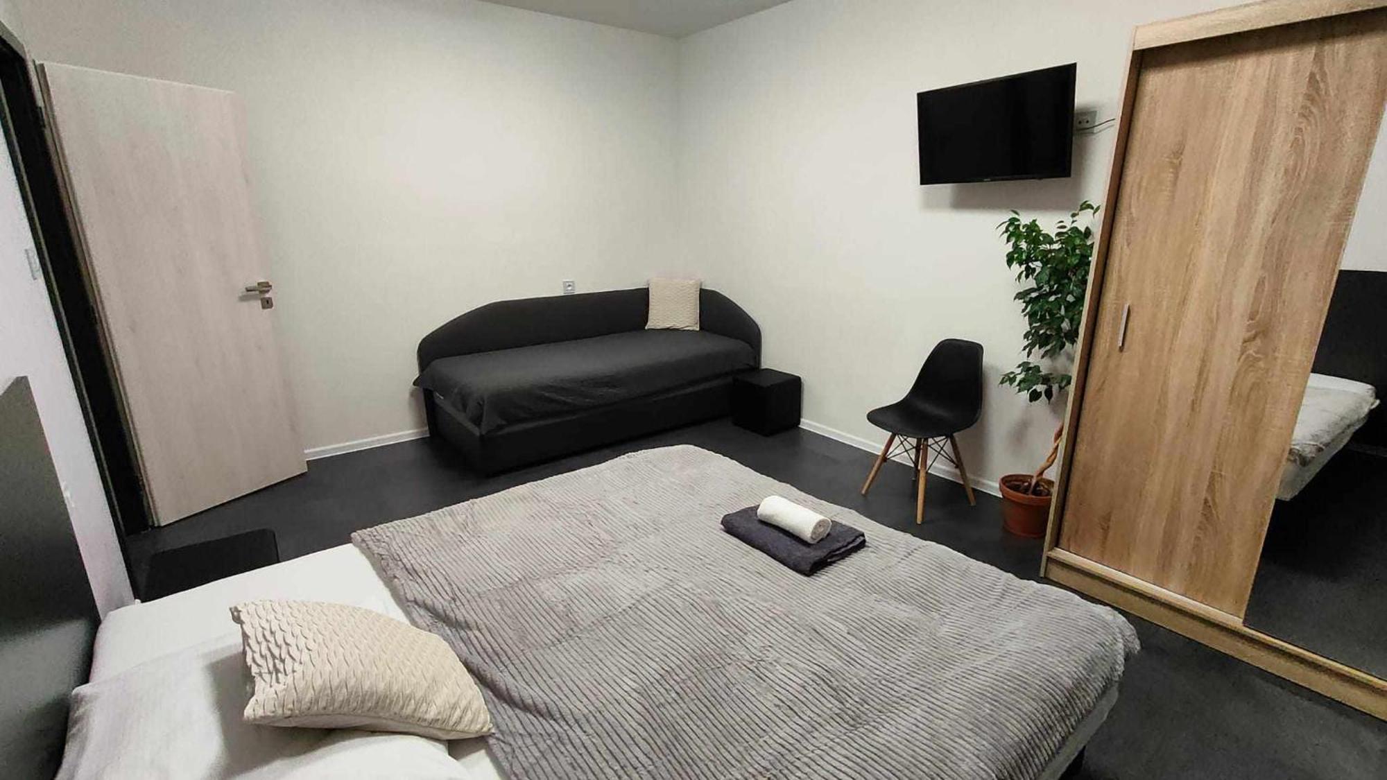 Apartmany U Golfu ยีห์ลาวา ภายนอก รูปภาพ