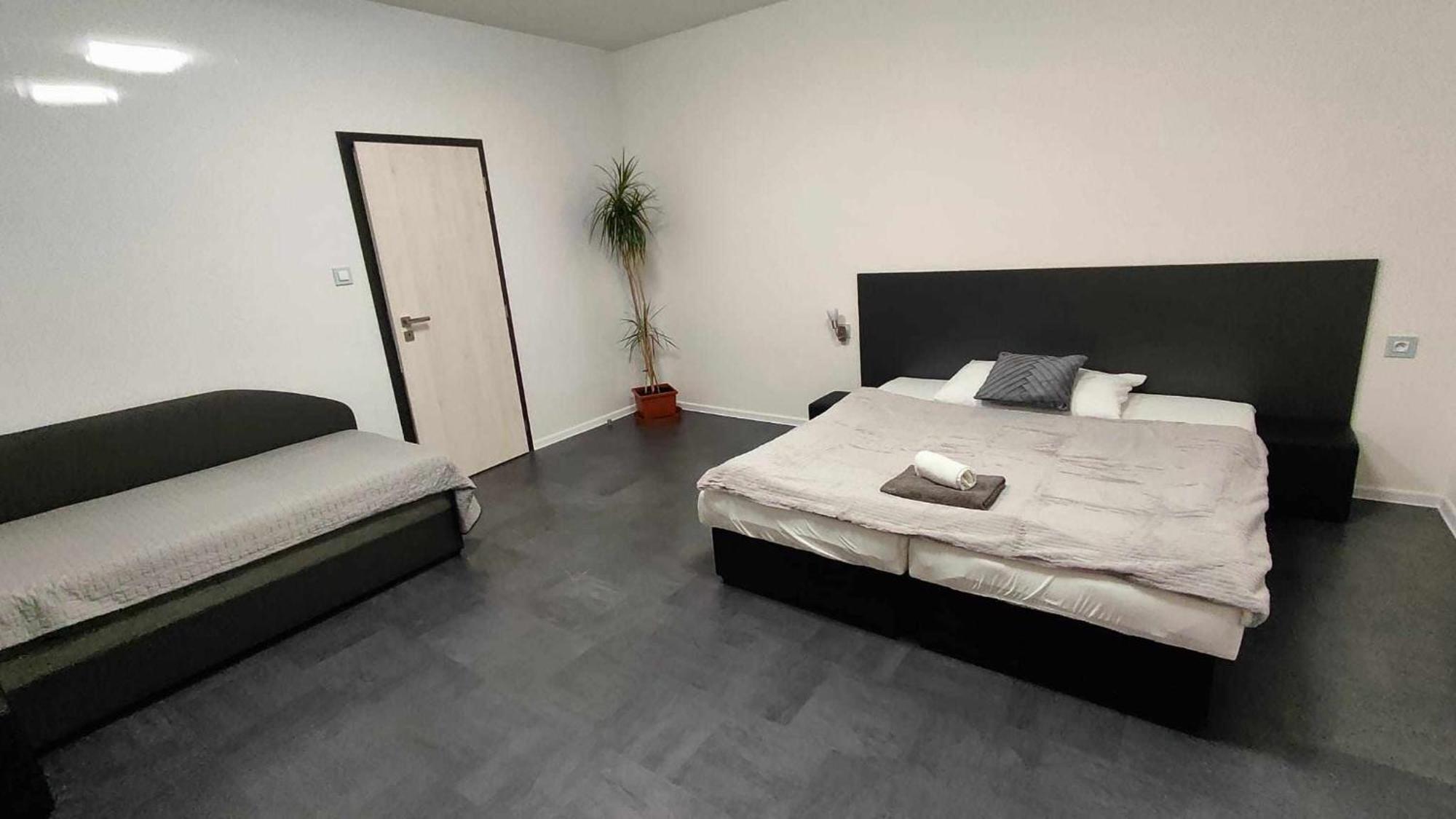 Apartmany U Golfu ยีห์ลาวา ภายนอก รูปภาพ
